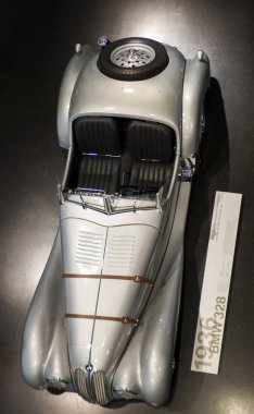 BMW 328