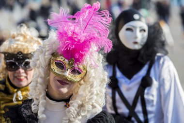 geleneksel Venedik Karnavalı maskeleri