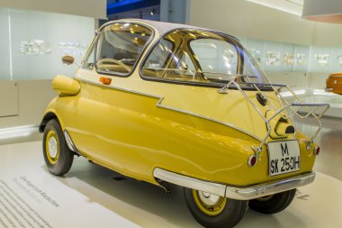 BMW Gina