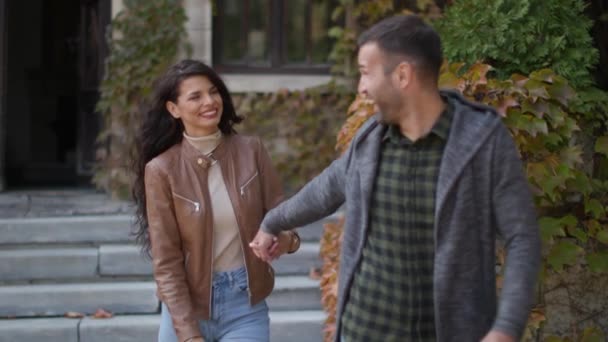 Couple Amoureux Passer Temps Sur Date — Video