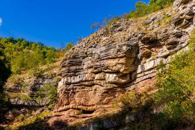 Doğu Sırbistan 'daki Boljetin nehir geçidine bak
