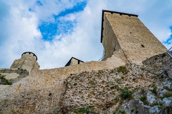Sırbistan Daki Ortaçağ Golubac Kalesine Bak — Stok fotoğraf