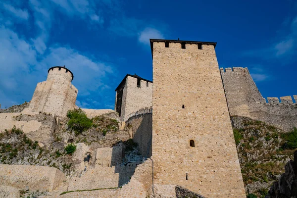 Widok Średniowieczną Twierdzę Golubac Serbii — Zdjęcie stockowe