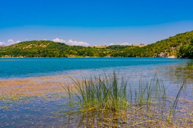 Doğu Sırbistan 'daki Zajacar yakınlarındaki Grliste gölüne bak