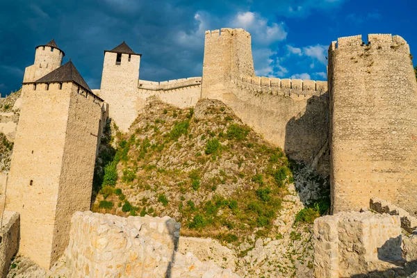 Vista Fortaleza Medieval Golubac Serbia —  Fotos de Stock