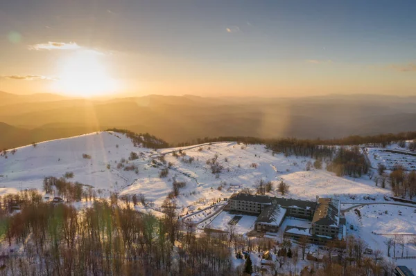 Vue Aérienne Montagne Par Une Journée Ensoleillée Hiver — Photo