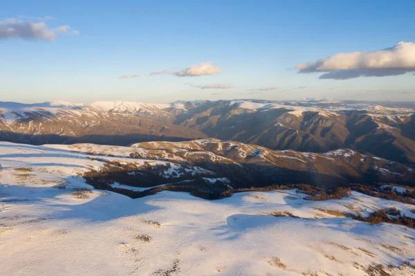 Luftaufnahme Berg Einem Sonnigen Wintertag — Stockfoto