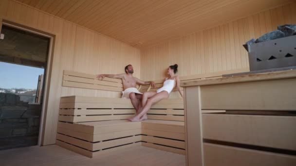 Dadam qiziga porno suratga tushadi