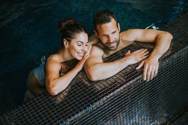 Handsome Youple Relaxing Indoor Swimming Pool — Stock Photo, Image