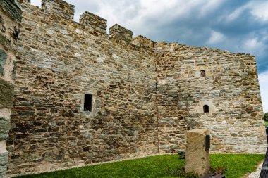 Sırbistan 'da Tuna Nehri üzerindeki Ram Kalesi' ne bak