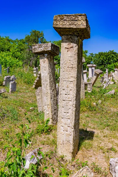 Antigo Cemitério Rajac Perto Aldeia Rajac Famosas Adegas Vinho Pedra — Fotografia de Stock