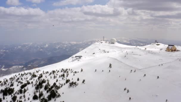Luftaufnahme Der Radarstation Auf Dem Kopaonik Gebirge Serbien Winter — Stockvideo