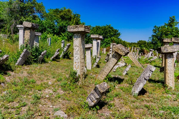 Antigo Cemitério Rajac Perto Aldeia Rajac Famosas Adegas Vinho Pedra — Fotografia de Stock