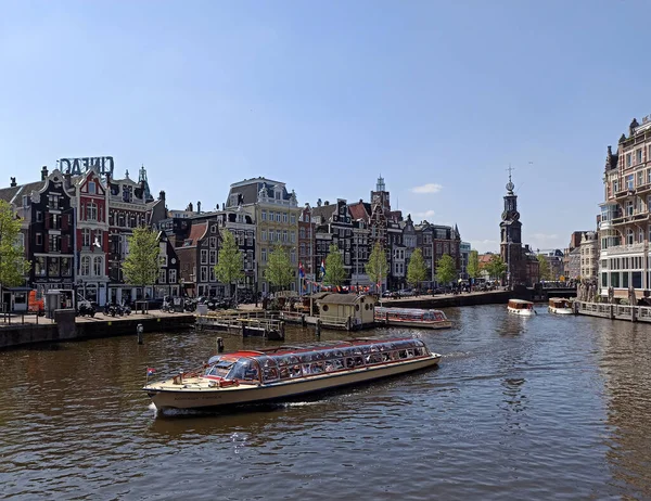 Amsterdam Nederländerna Maj 2022 Turistbåt Amsterdam Nederländerna 2020 Mer Miljoner — Stockfoto