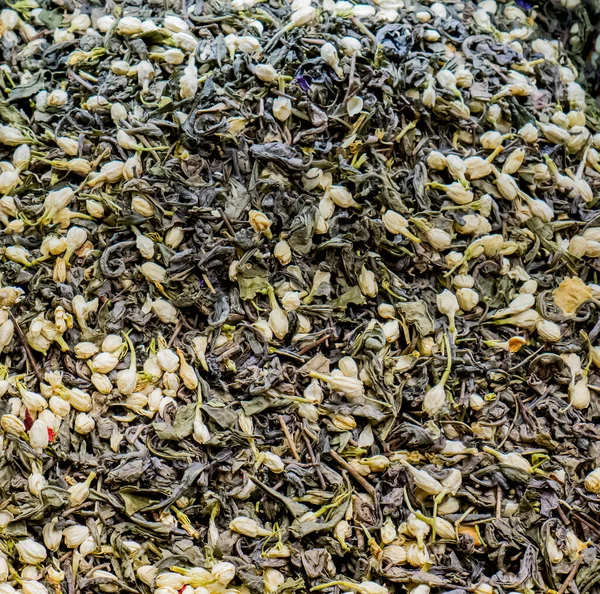 市面上有绿茶的茉莉花茶 — 图库照片