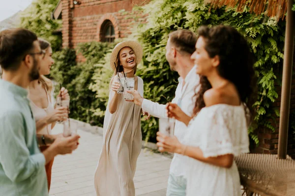 Group Happy Young People Cheering Having Fun Outdoors Drinks — 图库照片