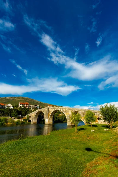 View Arslanagic Bridge Trebisnjica River Trebinje Bosnia Herzegovina — Foto de Stock