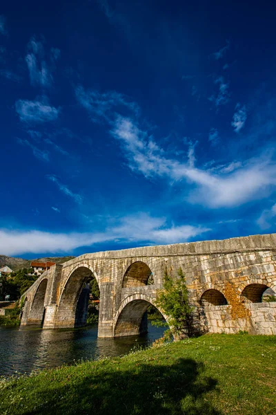 View Arslanagic Bridge Trebisnjica River Trebinje Bosnia Herzegovina — Fotografia de Stock