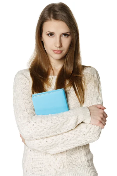 Mujer sosteniendo un libro — Foto de Stock