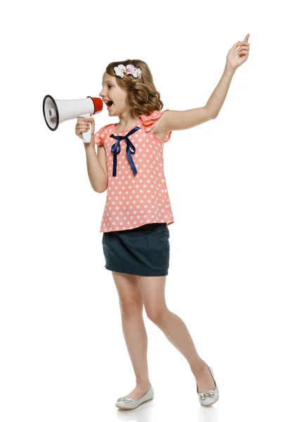 Menina gritando em megafone — Fotografia de Stock
