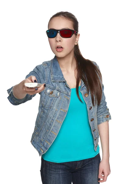 Jovem fêmea com óculos 3d — Fotografia de Stock