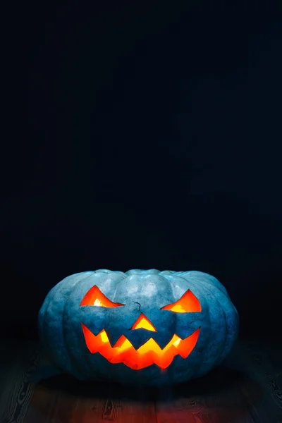 Halloween pumpkin on black background with copy space — Stock Photo, Image