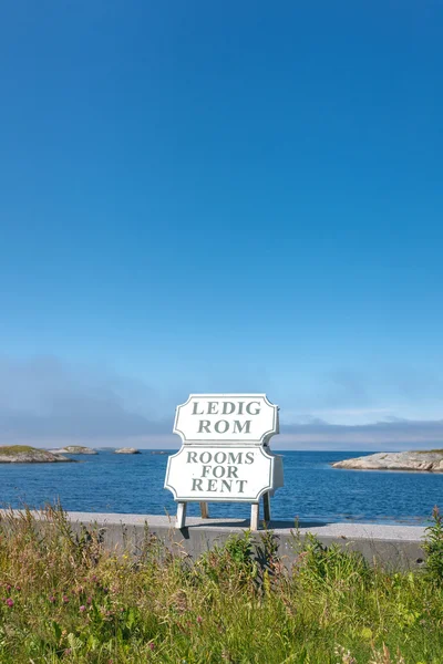 Rooms for rent sign — Stock Photo, Image