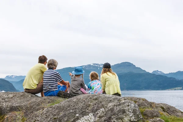 Family enjoying fjord view — Stock Photo, Image