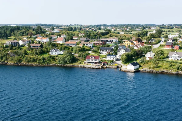 Typisch norwegisches Dorf — Stockfoto