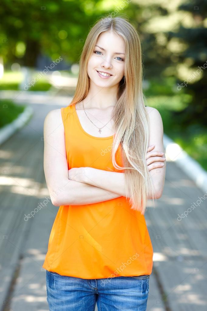 Junge frauen single