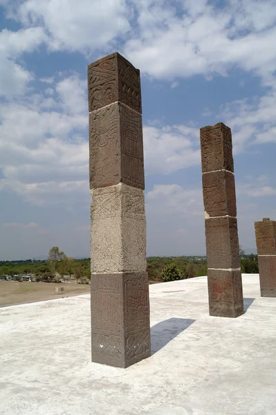 Stella inside the complex of pyramids in Teotihuacan — Stock Photo, Image