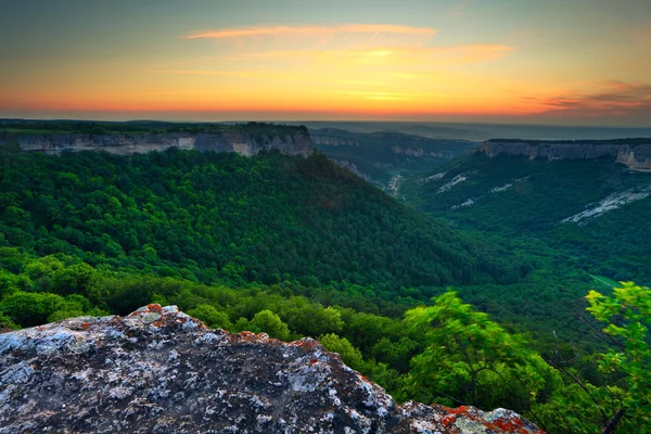 Crimea canyon at sunset time — Stock Photo, Image