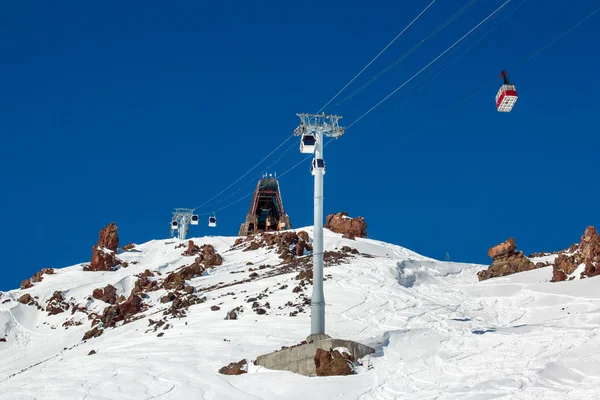 Old and new ski lift — Stock Photo, Image