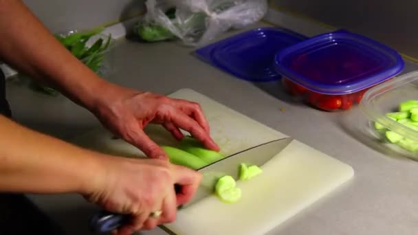 Cutting Cucumber Kitchen Close — Vídeos de Stock