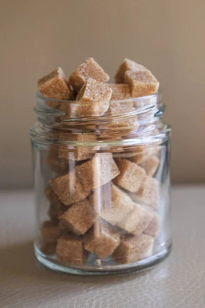 Esmer Şeker Küpleri kapatın