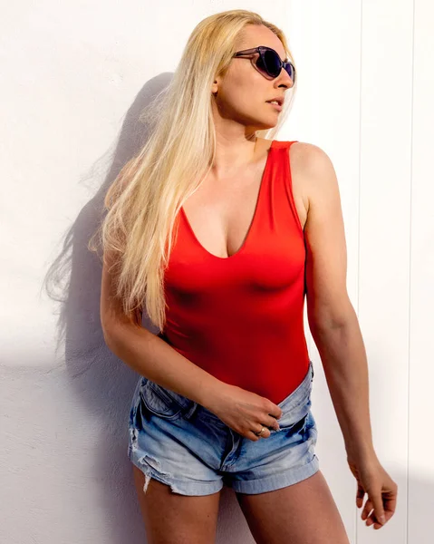 Beautiful Blonde Girl Sunglasses Jeans Posing White Background — Stock Fotó