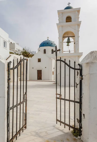 Weiße Kirche Auf Der Griechischen Insel Santorini — Stockfoto