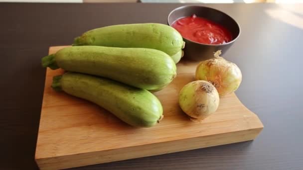 Close Fresh Zucchini Kitchen — Wideo stockowe