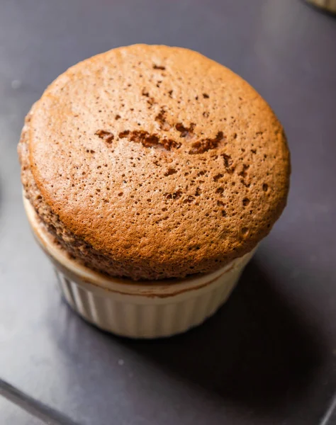 Soufflé Chocolate Hecho Mesa Cocina —  Fotos de Stock