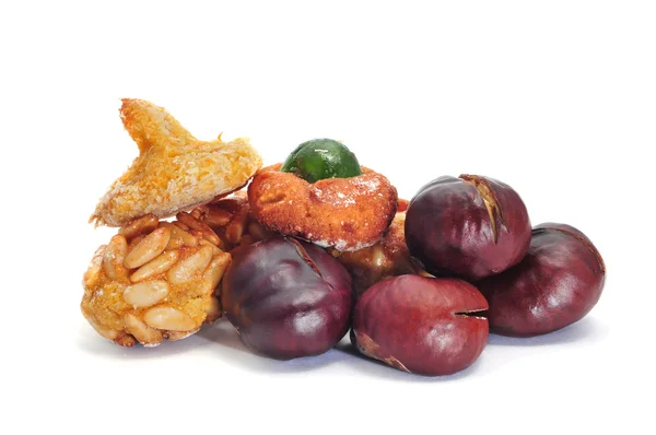 Панели и жареные орехи - типичное блюдо Каталонии. — стоковое фото
