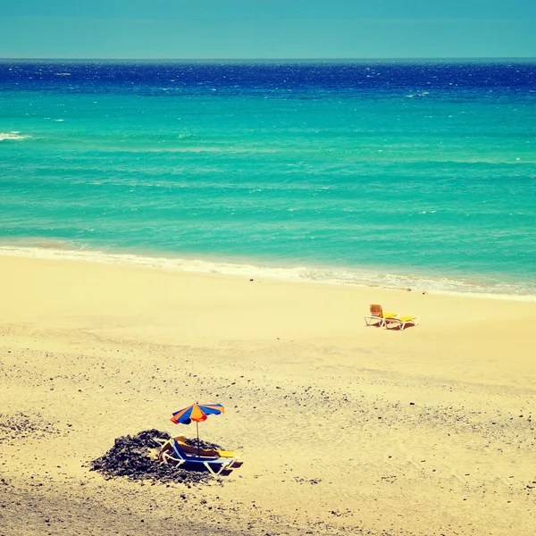 Mal Nombre Beach em Fuerteventura, Ilhas Canárias, Espanha, com um — Fotografia de Stock