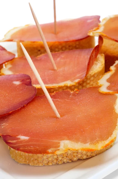 Španělský lomo embuchado sendviče sloužila jako tapas — Stock fotografie