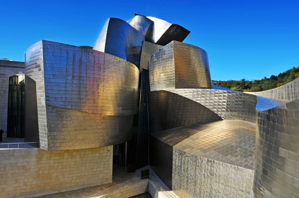 Guggenheimovo muzeum v Bilbau, Španělsko — Stock fotografie