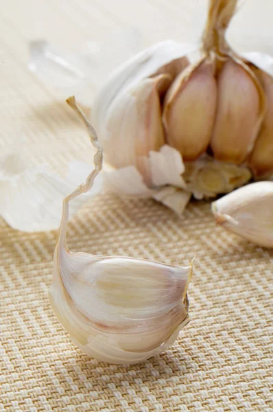 Cabeça de garlics — Fotografia de Stock