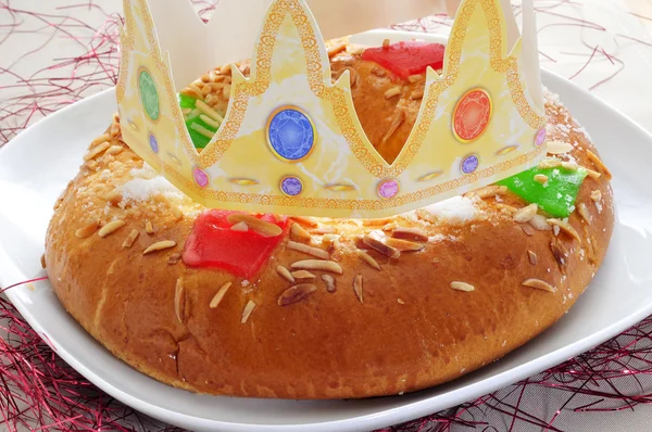 Roscon de reyes, pastel español de tres reyes — Foto de Stock