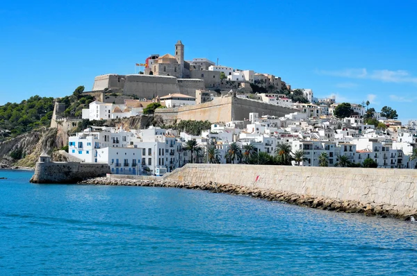 Distrito de Sa Penya e Dalt Vila na cidade de Ibiza, Ilhas Baleares — Fotografia de Stock
