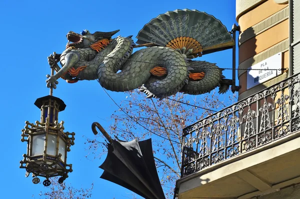 Casa bruno cuadros of casa dels paraigues in barcelona, Spanje — Stockfoto