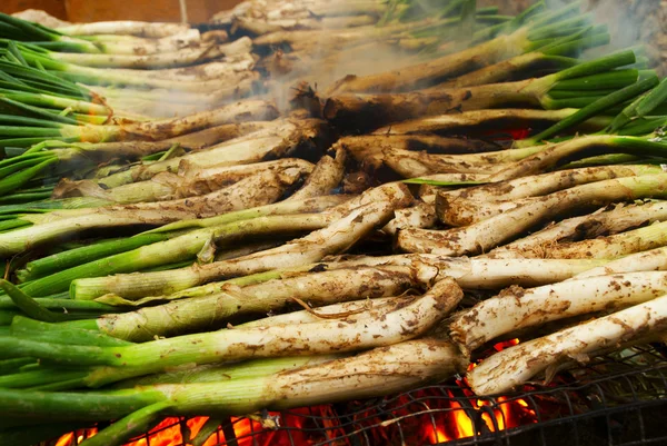 Calcots, katalanska söt lök — Stockfoto