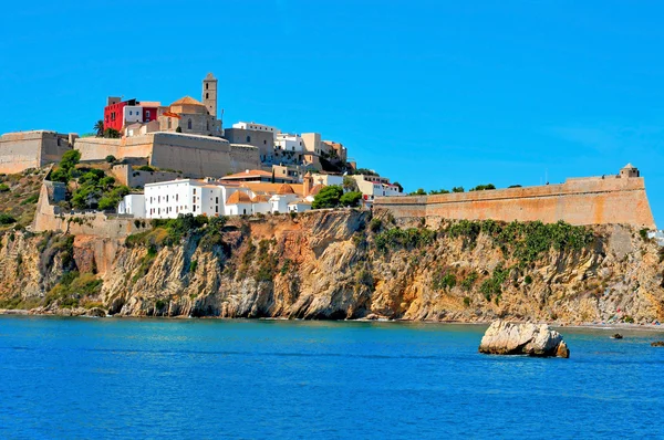 Dalt Vila, a cidade velha de Ibiza Town, em Ibiza, Ilha Baleares — Fotografia de Stock