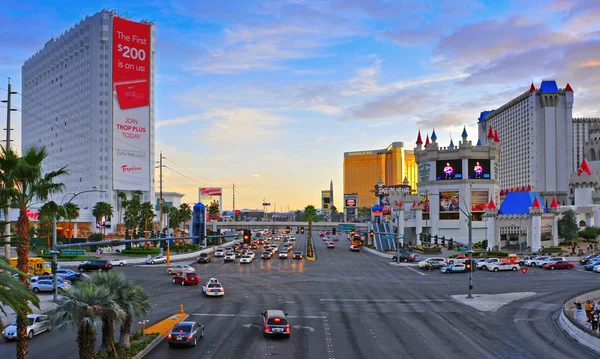 Las Vegas Strip, a naplemente, Las Vegas, Amerikai Egyesült Államok — Stock Fotó